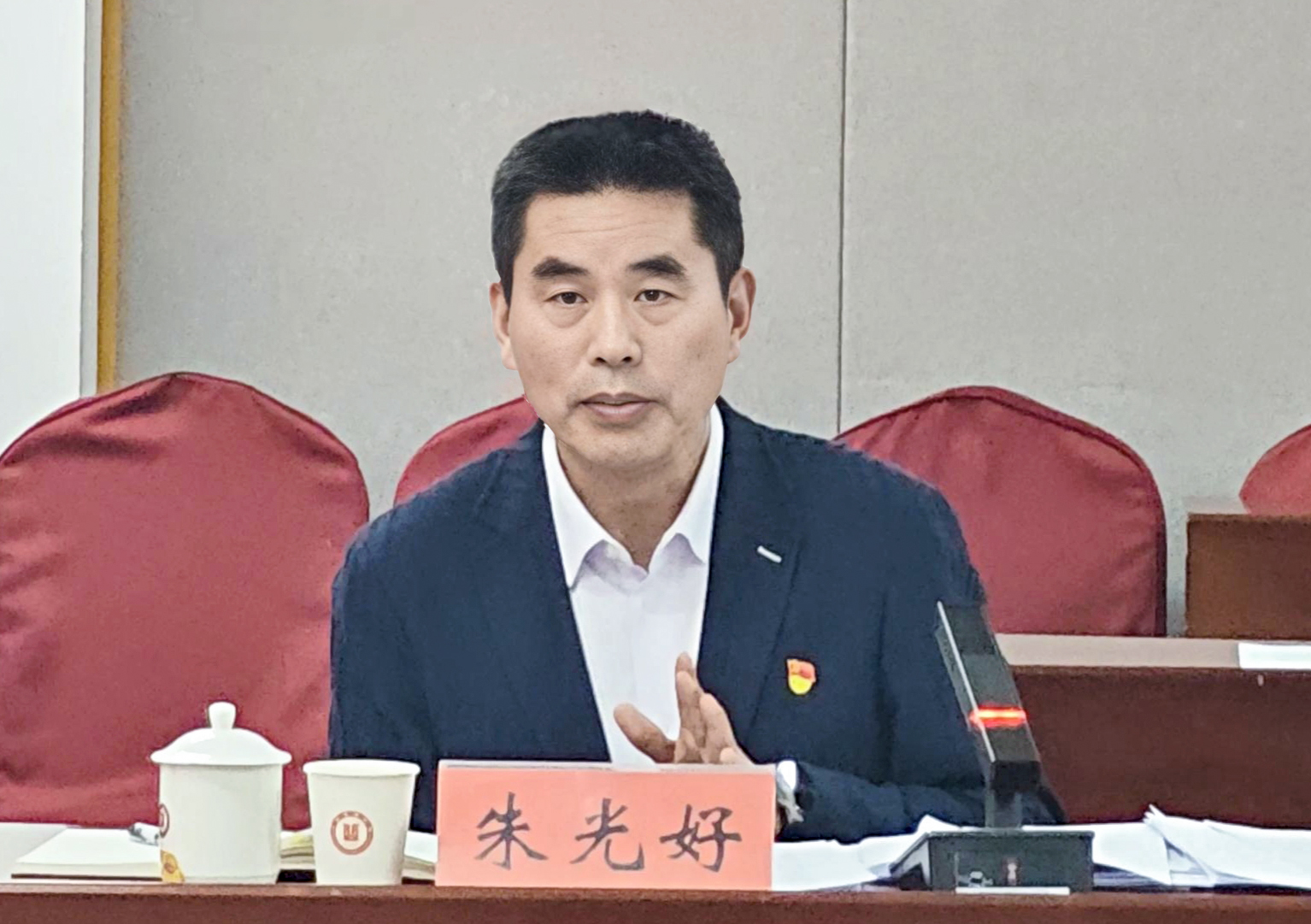 照片 朱书记（定）.jpg